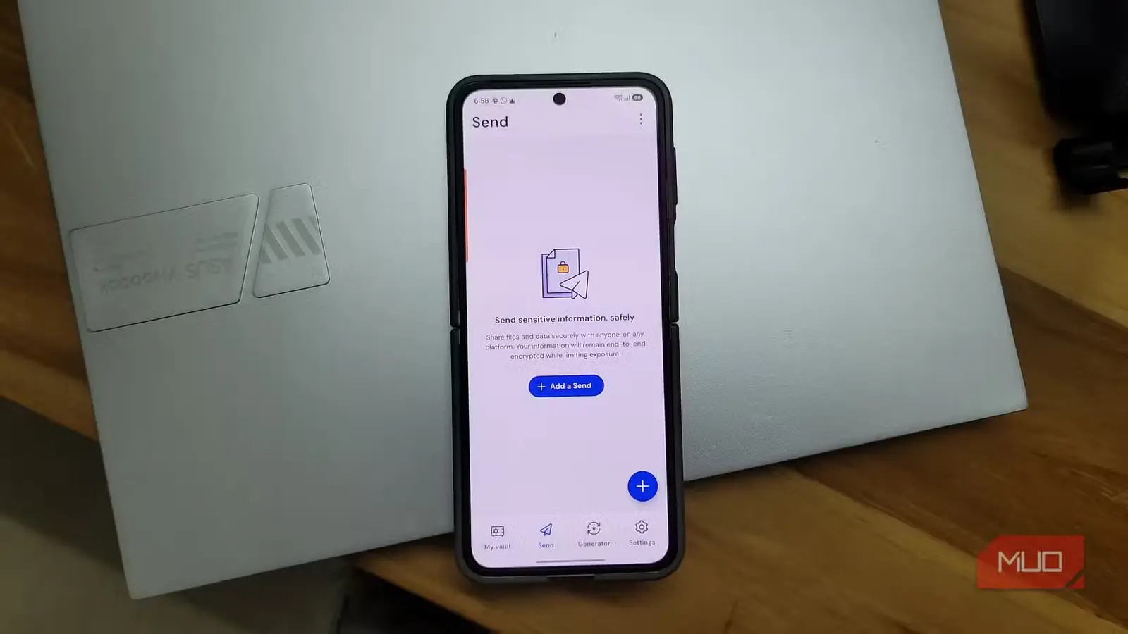 صفحه قابلیت Bitwarden Send با رابط اشتراکگذاری امن فایل