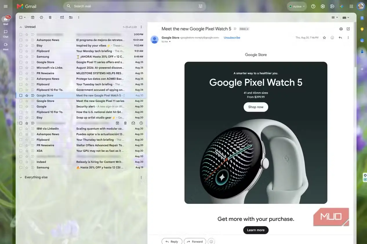 نمای Gmail با هر دو پنل کناری پنهان که فضای بیشتری به ایمیل تبلیغاتی Google Pixel Watch میدهد و فهرست صندوق ورودی را در سمت چپ نگه میدارد