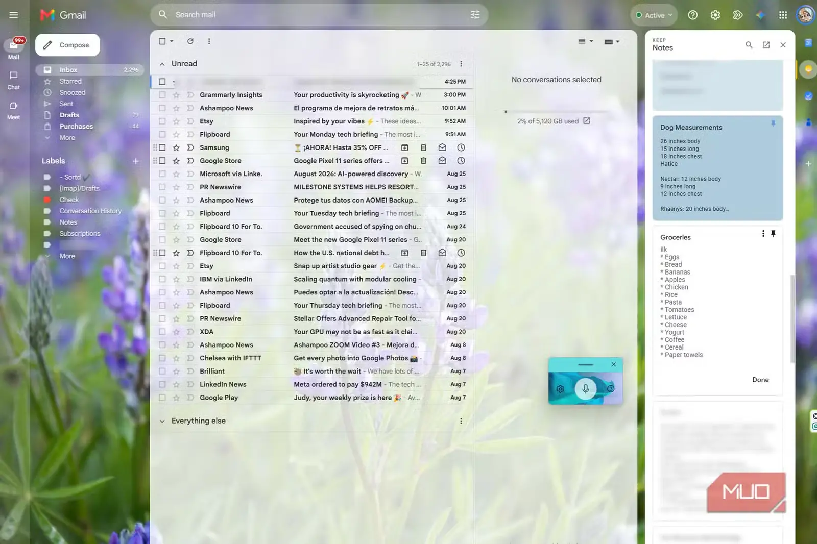 نمای Gmail با بخش پیمایش چپِ باز و Google Keep در سمت راست که فهرست خرید را کنار صندوق ورودی نشان میدهد