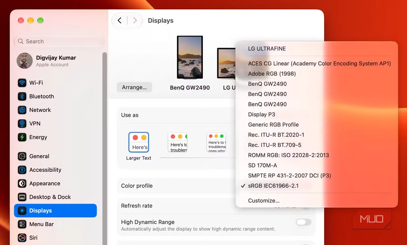 انتخاب نمایهٔ رنگی sRGB در تنظیمات macOS