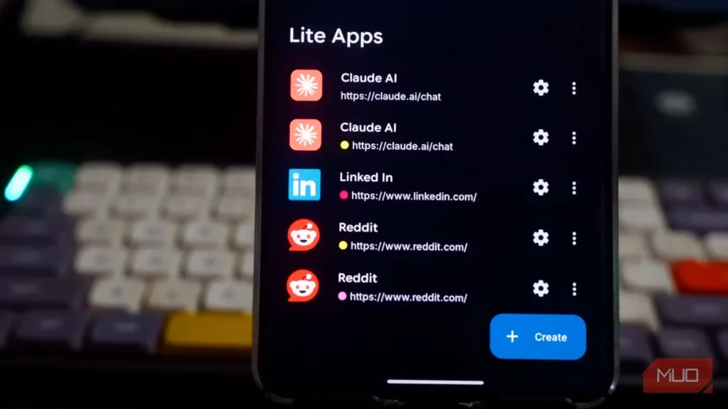 حذف 9 برنامه و جایگزینی آن‌ها با یک برنامهٔ 15MB اندرویدی