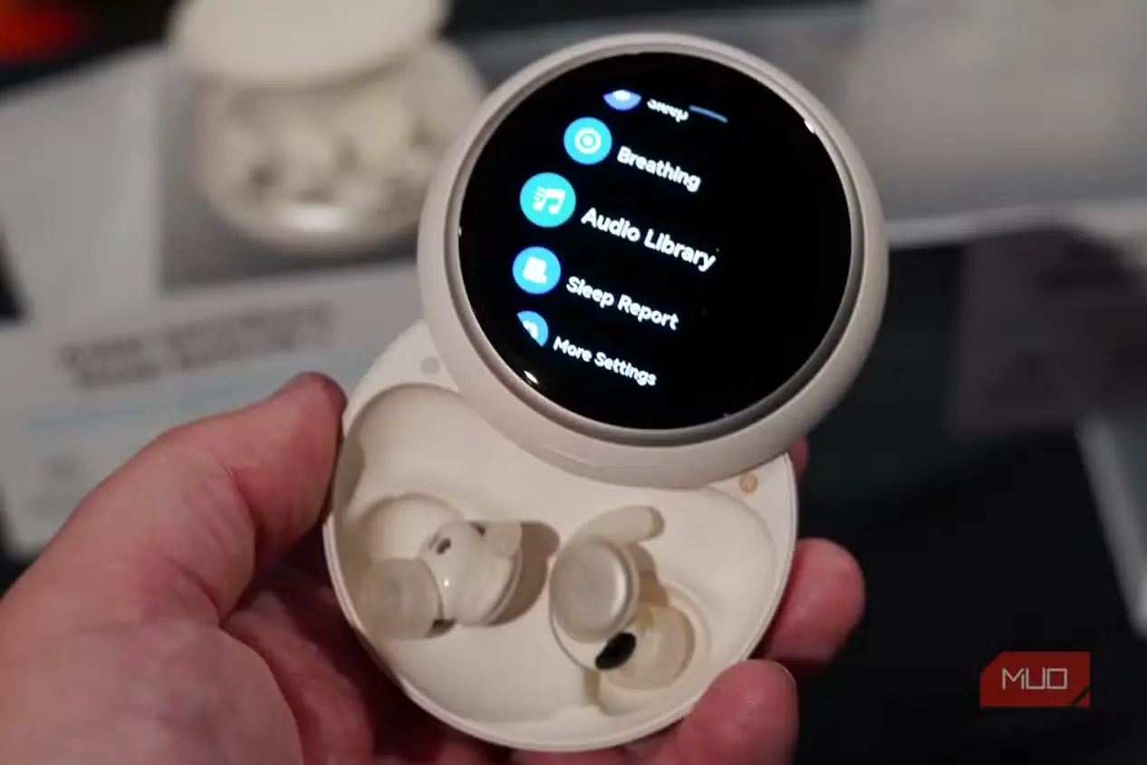 کیس ایرباد Soundcore Sleep 4 Pro با نمایشگر لمسی داخلی