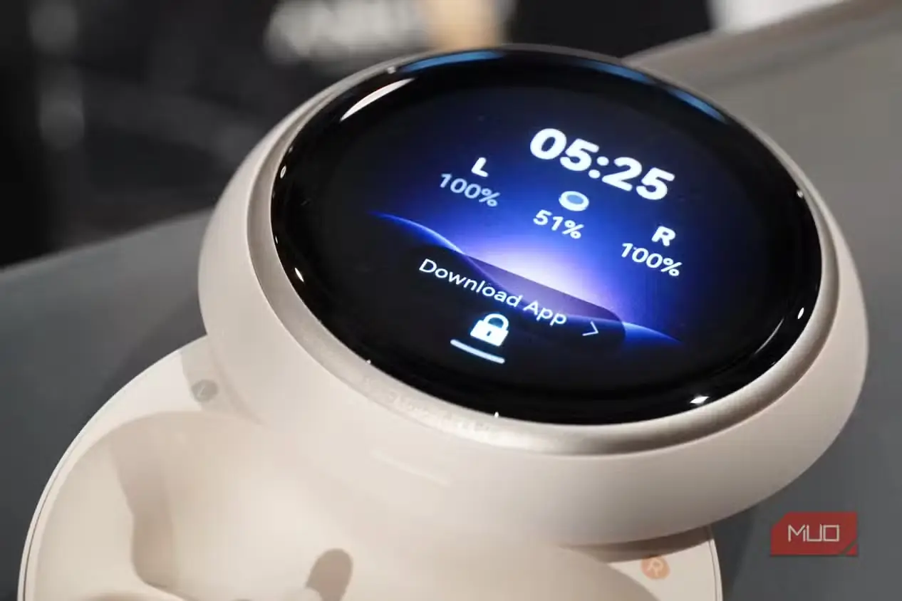 کیس ایرباد Soundcore Sleep 4 Pro با نمایشگر لمسی داخلی