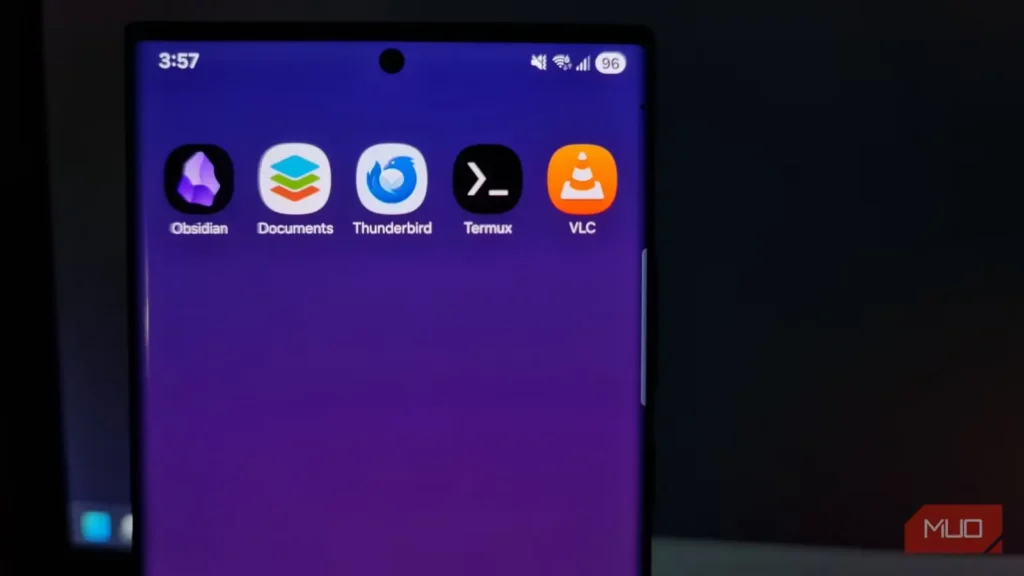 پنج برنامهٔ هم‌ردهٔ نرم‌افزارهای دسکتاپ را روی Android نصب کردم و لپ‌تاپم یک هفته خاک خورد