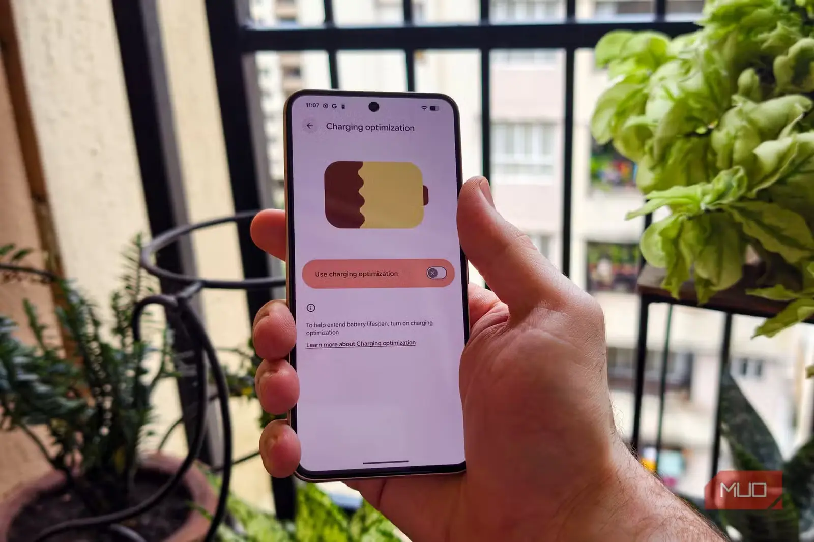 تنظیمات قابلیت بهینهسازی شارژ در Pixel 8