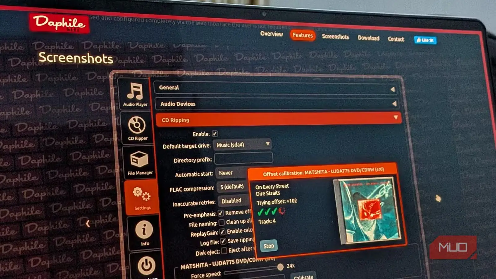 وبسایت توزیع Daphile Linux همراه با تصویر محیط آن