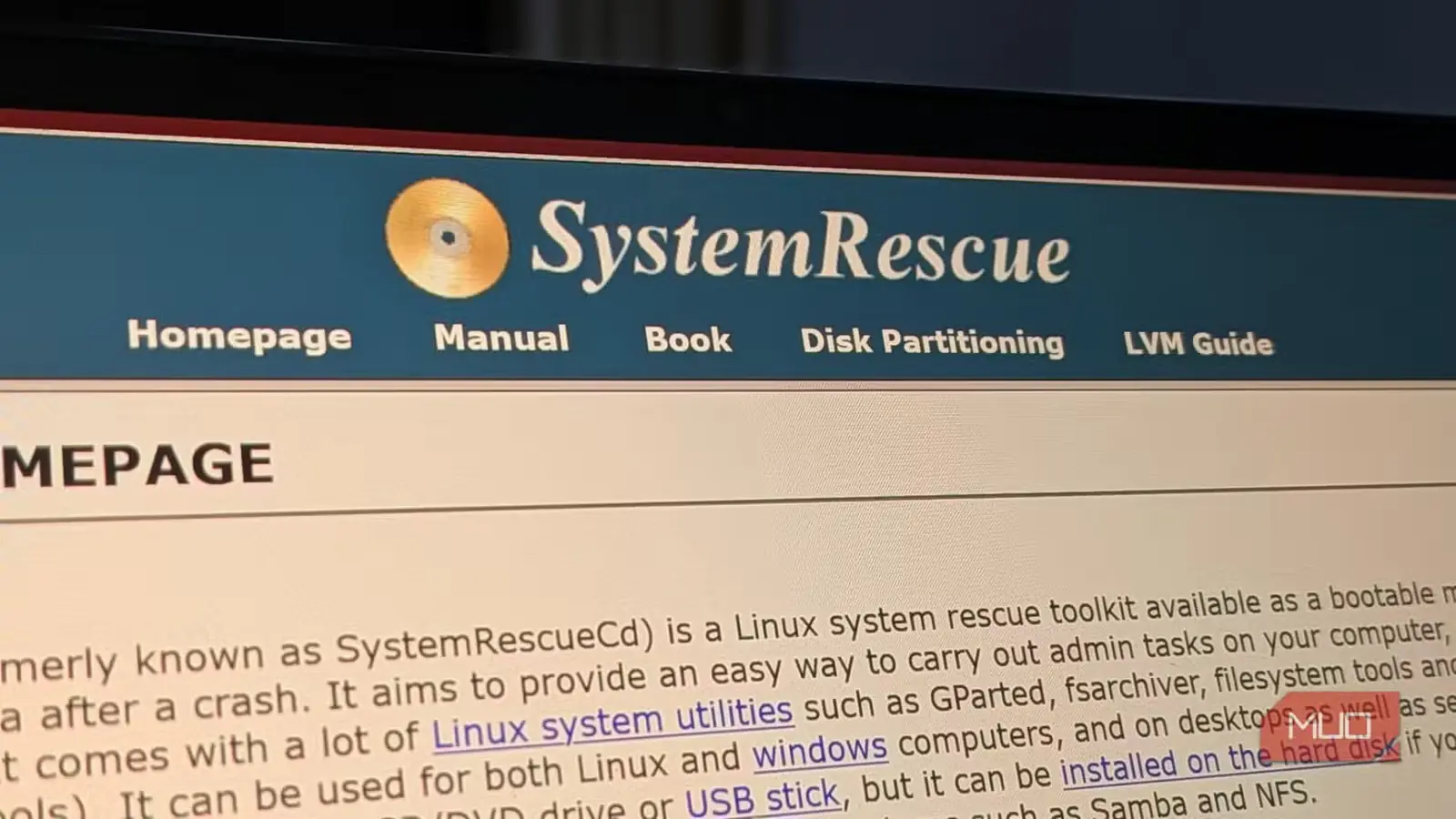 وبسایت توزیع SystemRescue در پنجره مرورگر