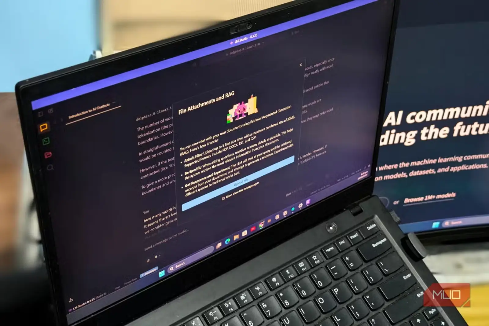 اجرای آفلاین مدل زبانی بزرگ با LM Studio