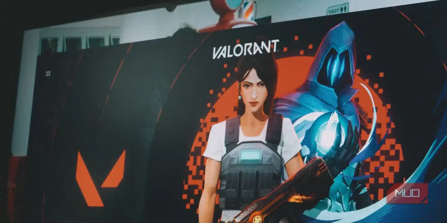 بازی Valorant در محیط Riot Client