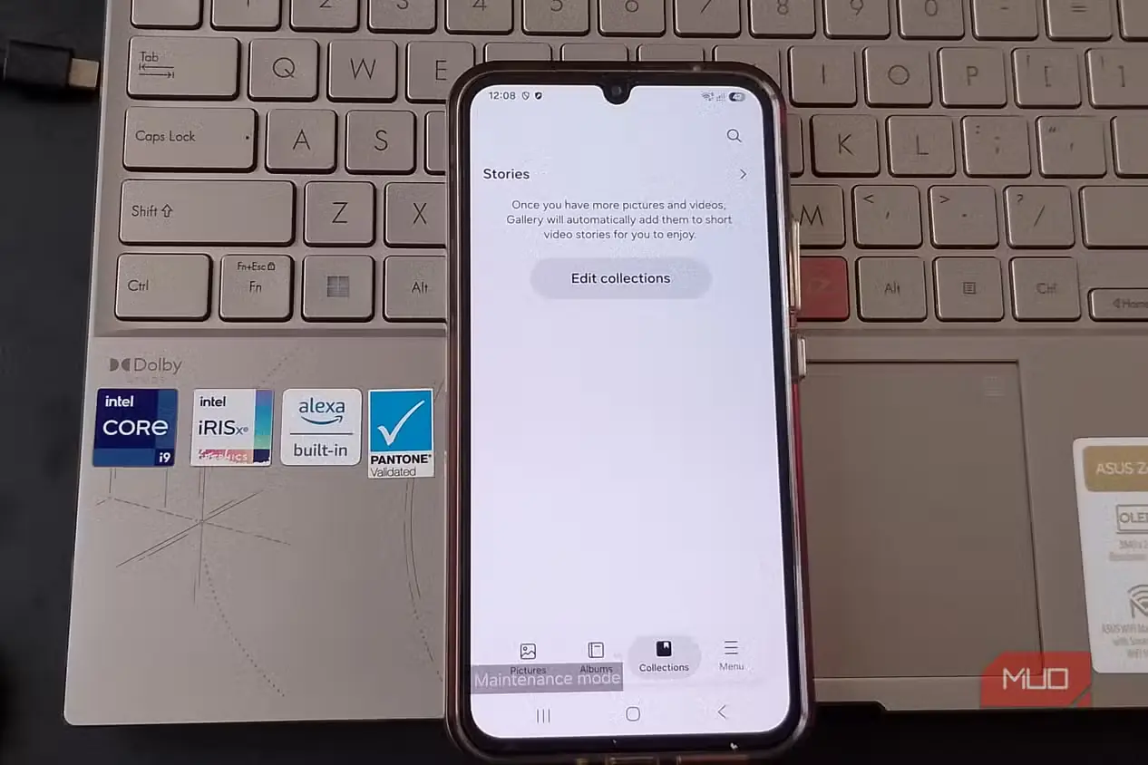 زبانه مجموعهها در Samsung Gallery هنگام حالت تعمیر و نگهداری، بدون هیچ مجموعه عکسی