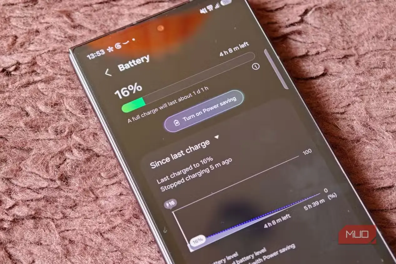 اطلاعات باتری هنگام شارژشدن Galaxy Z Fold 8 Ultra