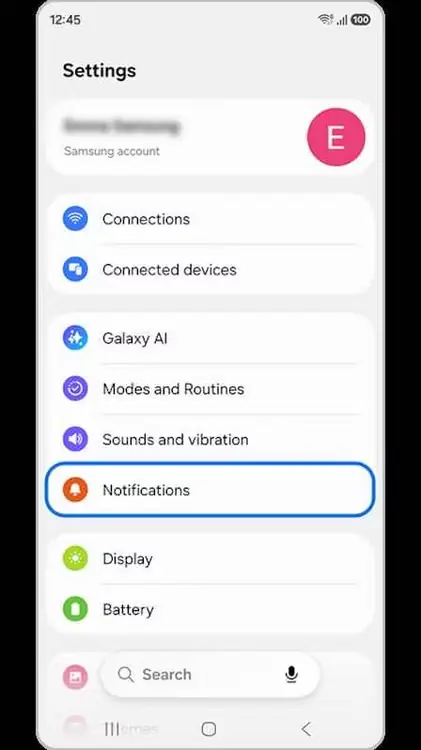 فهرست تنظیمات Samsung با گزینهٔ برجستهٔ اعلانها