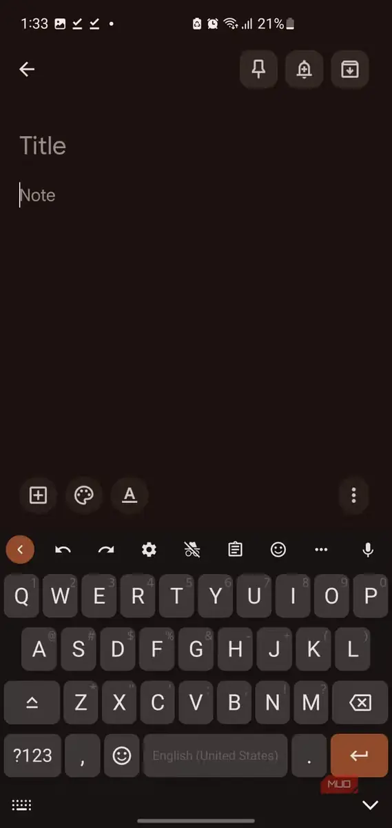 نمایش پوسته تیره FlorisBoard در برنامه Keep Notes