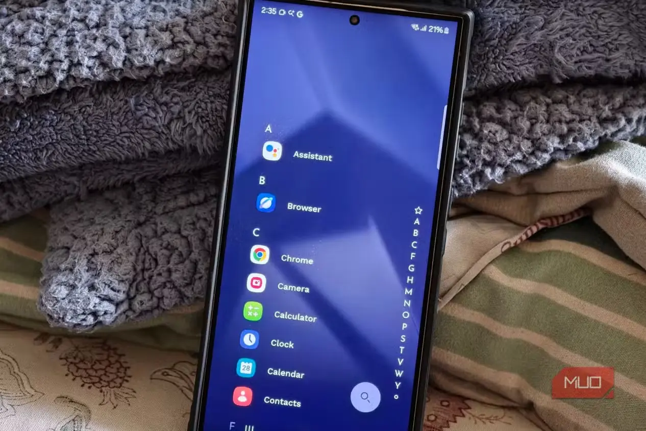صفحهٔ اصلی راهانداز نیاگارا روی گوشی Galaxy S24 Ultra