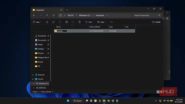 تغییر نام یک پوشه و افزودن نقطه پایانی در File Explorer