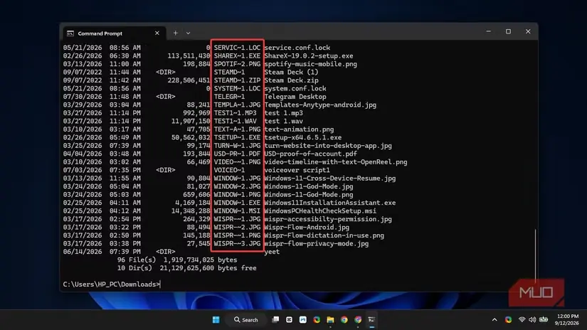 نمایش الگوی نام‌گذاری دوران DOS با هشت نویسه برای نام و سه نویسه برای پسوند در Command Prompt