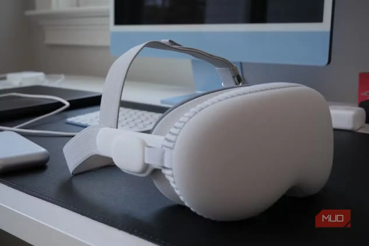 هدست Vision Pro با بند Dual Loop Band