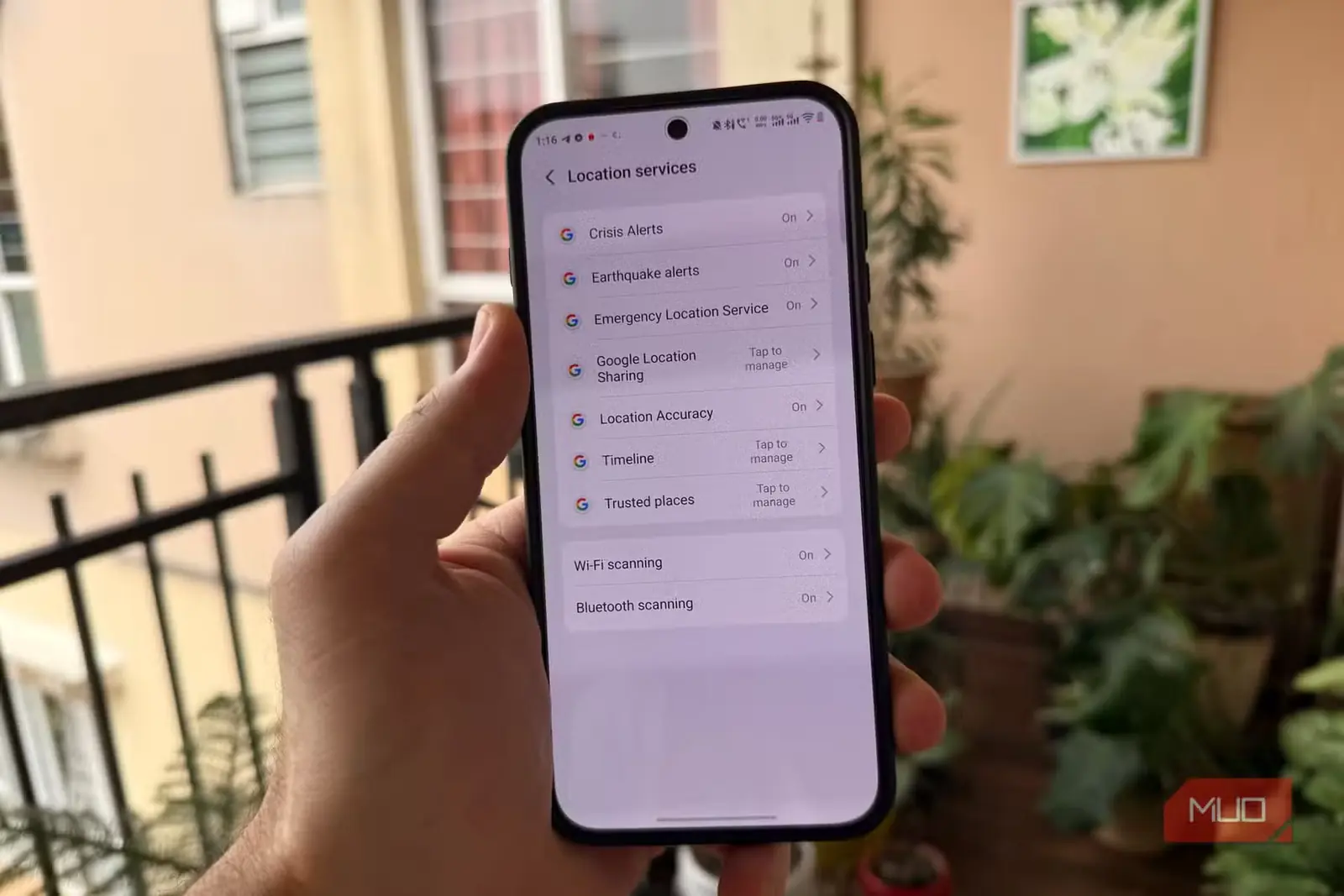 صفحه خدمات مکان‌یابی در گوشی vivo X300 Pro