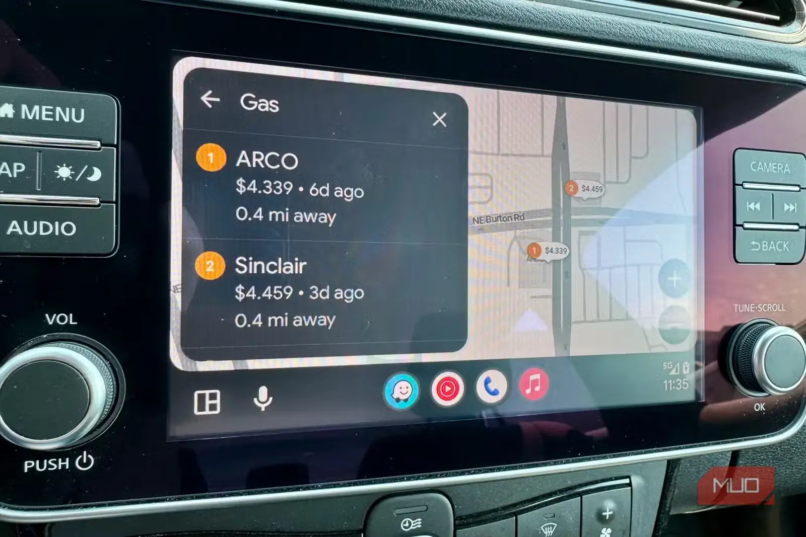 فهرست جایگاههای بنزین در Waze