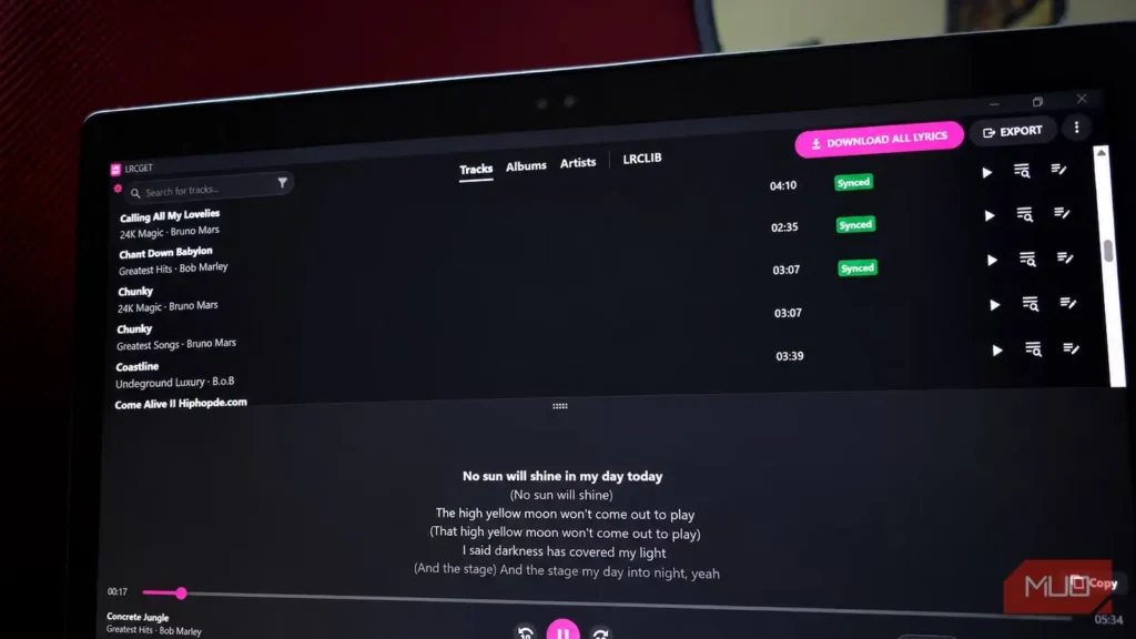 کتابخانهٔ آفلاین موسیقی من با متن ترانه‌هایی به سبک Spotify، بدون نیاز به Spotify