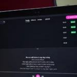 کتابخانهٔ آفلاین موسیقی من با متن ترانه‌هایی به سبک Spotify، بدون نیاز به Spotify