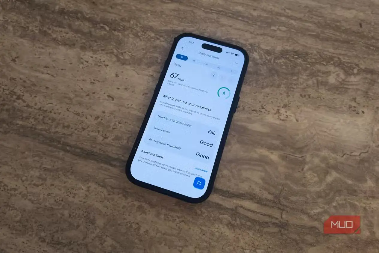 نمای برنامه Google Health با داده‌های مربوط به امتیاز آمادگی