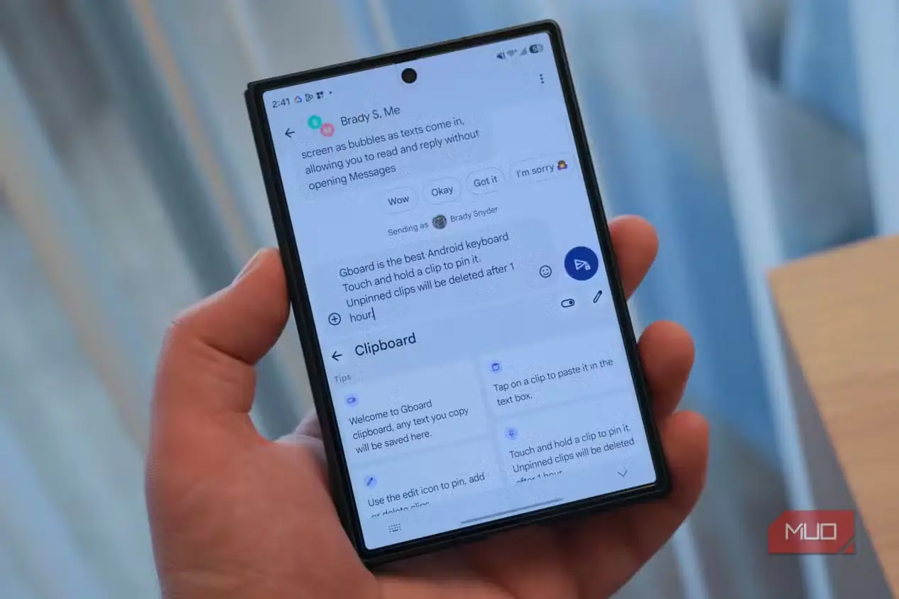 نمای Gboard روی گوشی Galaxy Z Fold 8