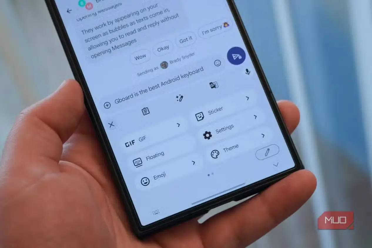 نمای Gboard روی گوشی Galaxy Z Fold 8