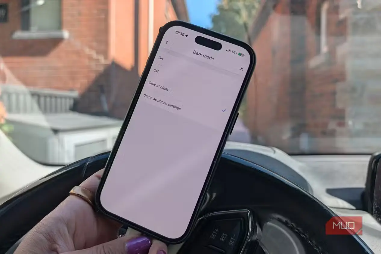 حالت تاریک نقشه در Waze