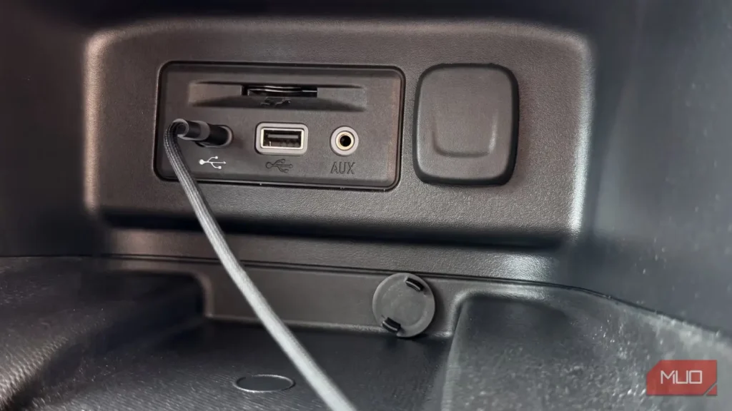 درگاه USB خودرو کاربردی‌تر از چیزی است که تصور می‌کنید