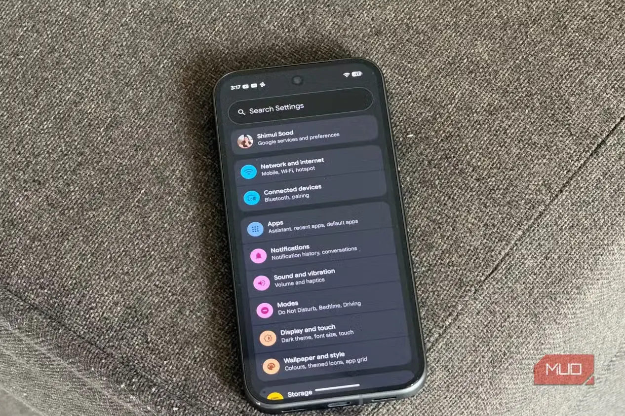 برنامهٔ تنظیمات در گوشی Google Pixel 11