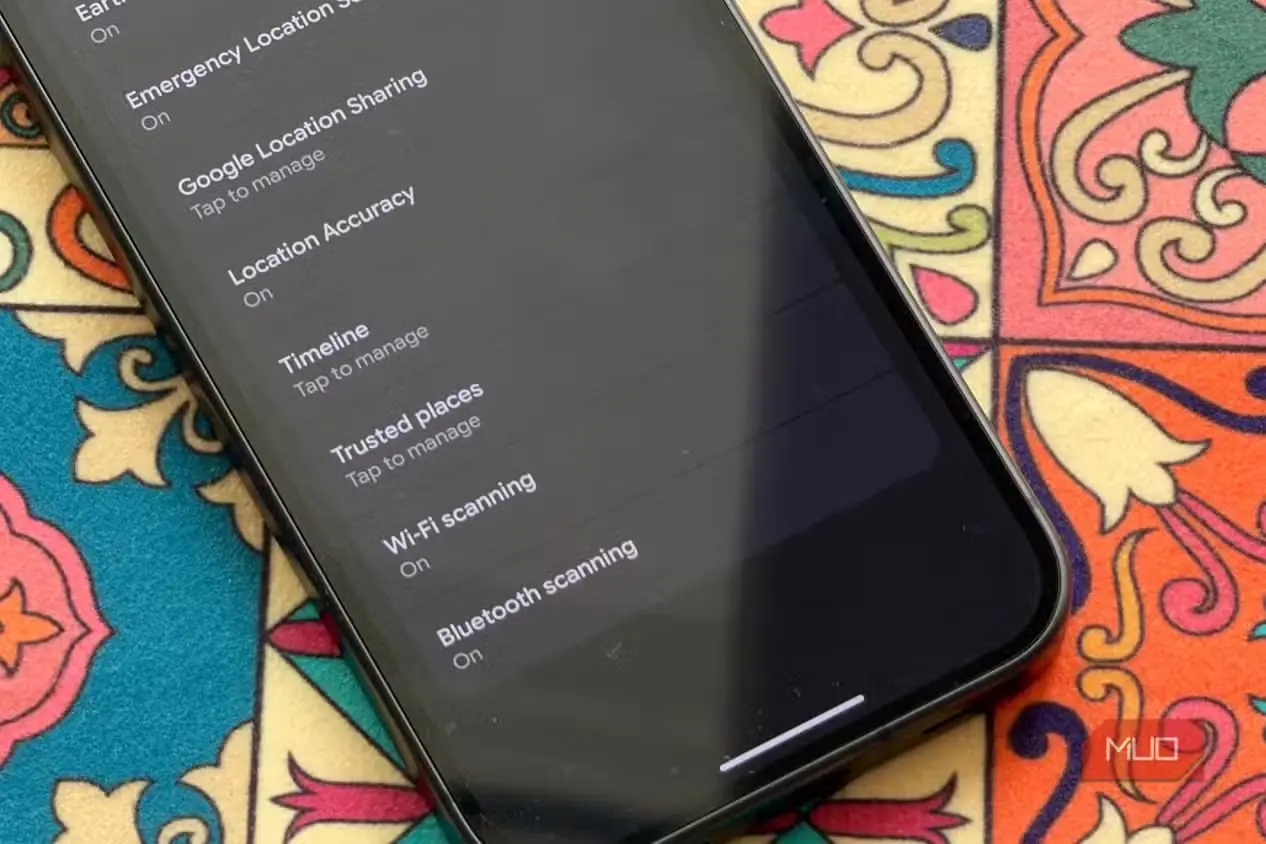 تنظیمات جستوجوی Wi-Fi و Bluetooth در Pixel 11