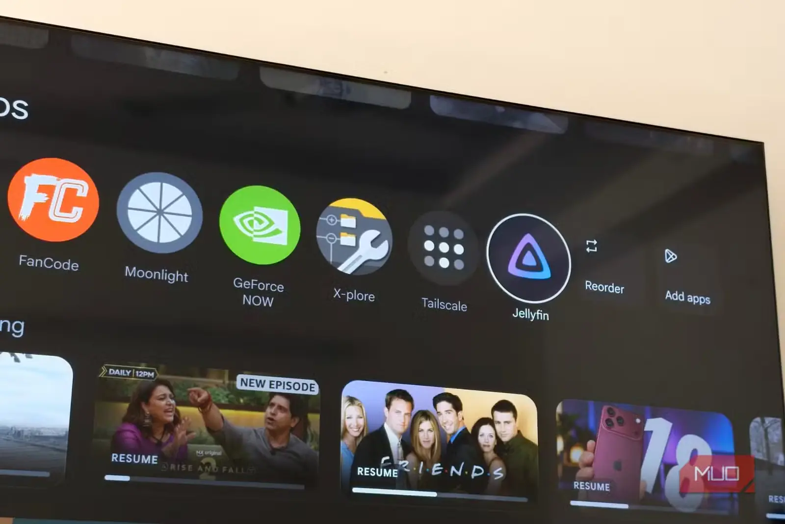 برنامههای Tailscale و Jellyfin در Google TV