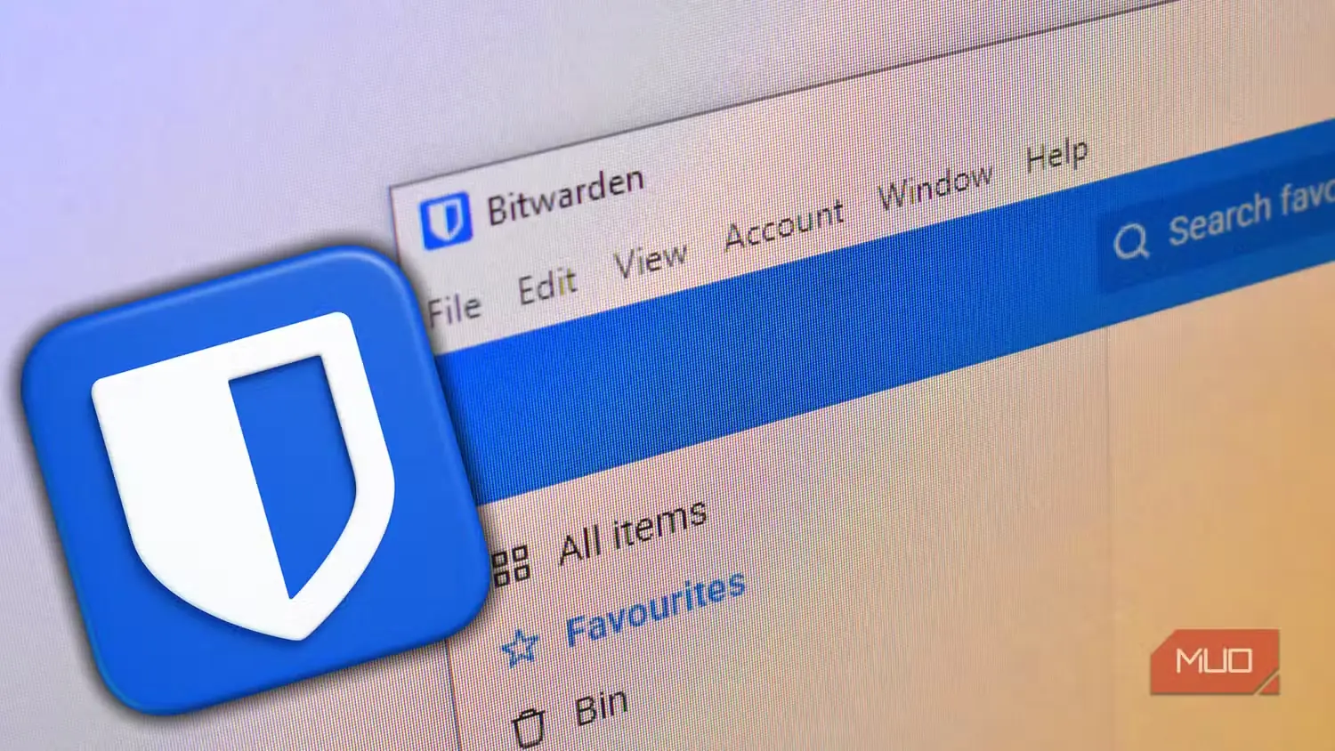 برنامه دسکتاپ Bitwarden همراه با نشان آن