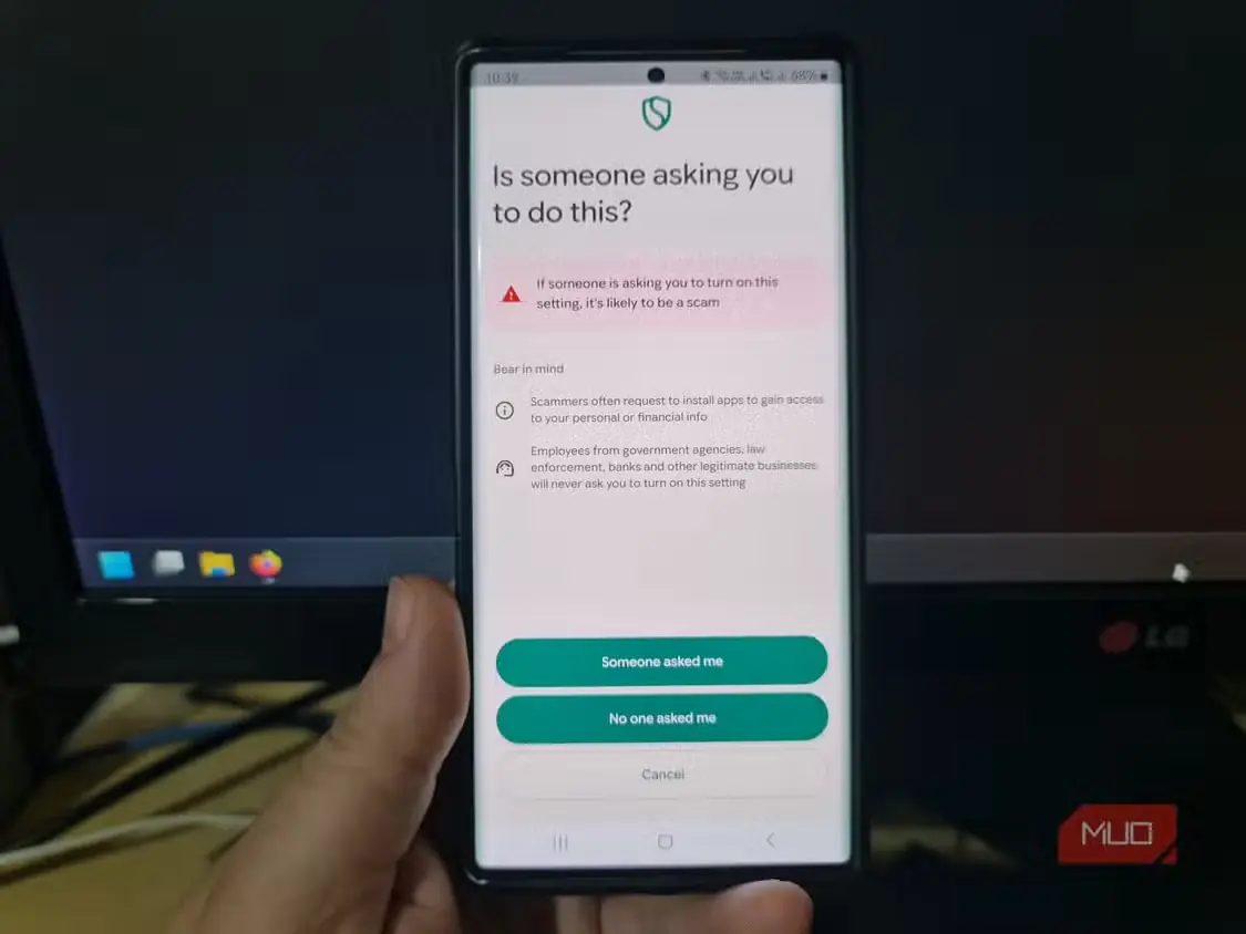 پرسش Android دربارهٔ اینکه آیا کسی کاربر را به اجازهدادن به برنامههای توسعهدهندگان تأییدنشده راهنمایی کرده است