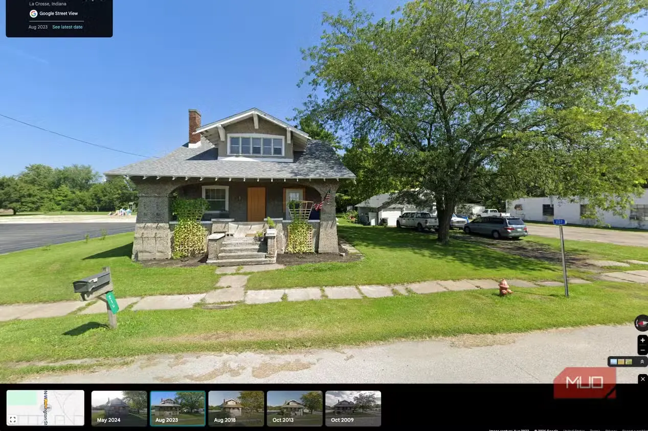 نمای خانهای در لا کراس در Street View، اوت 2023