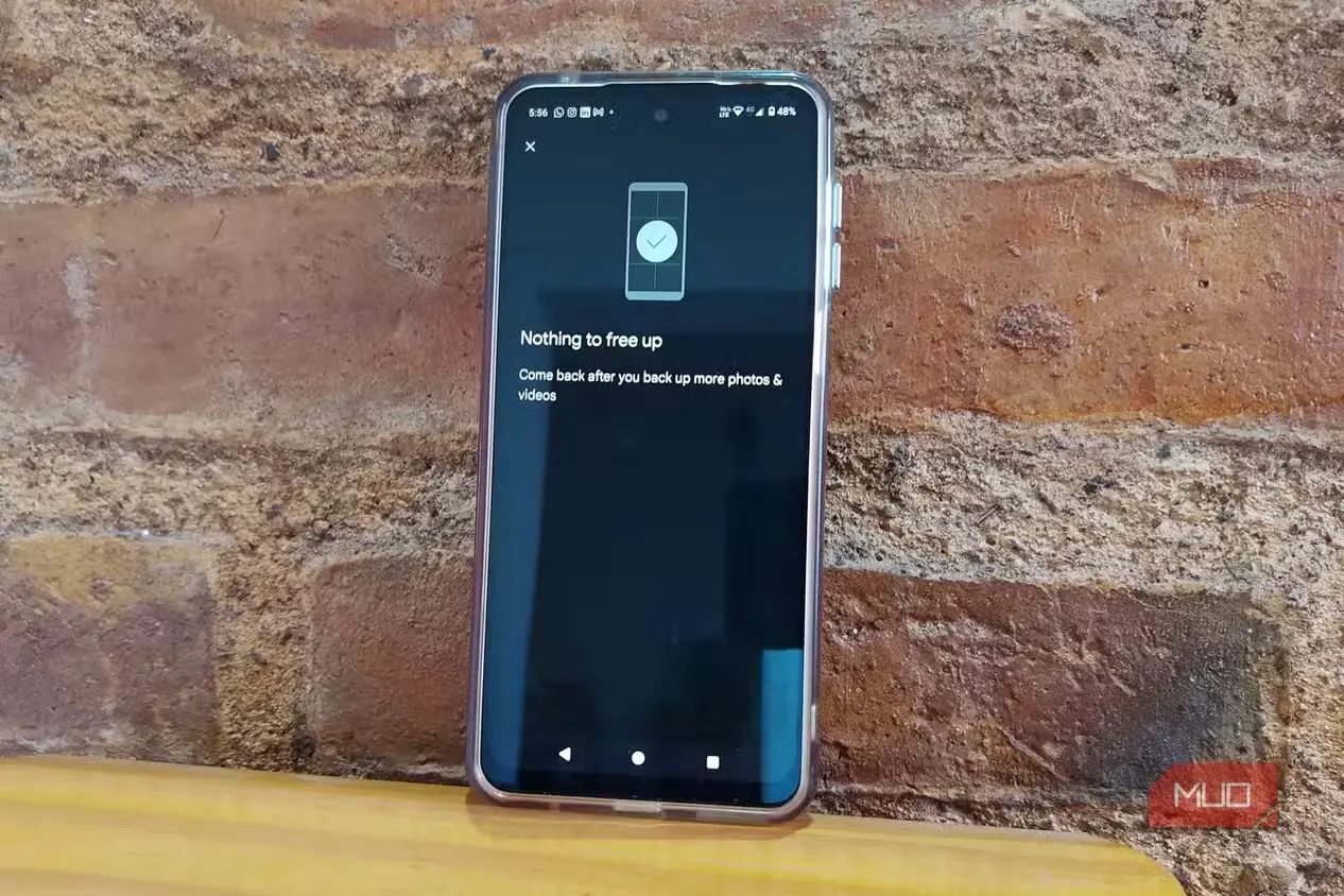 پیام نبود فضای دیگری برای آزادسازی در Google Photos پس از پاکسازی حافظهٔ گوشی Android