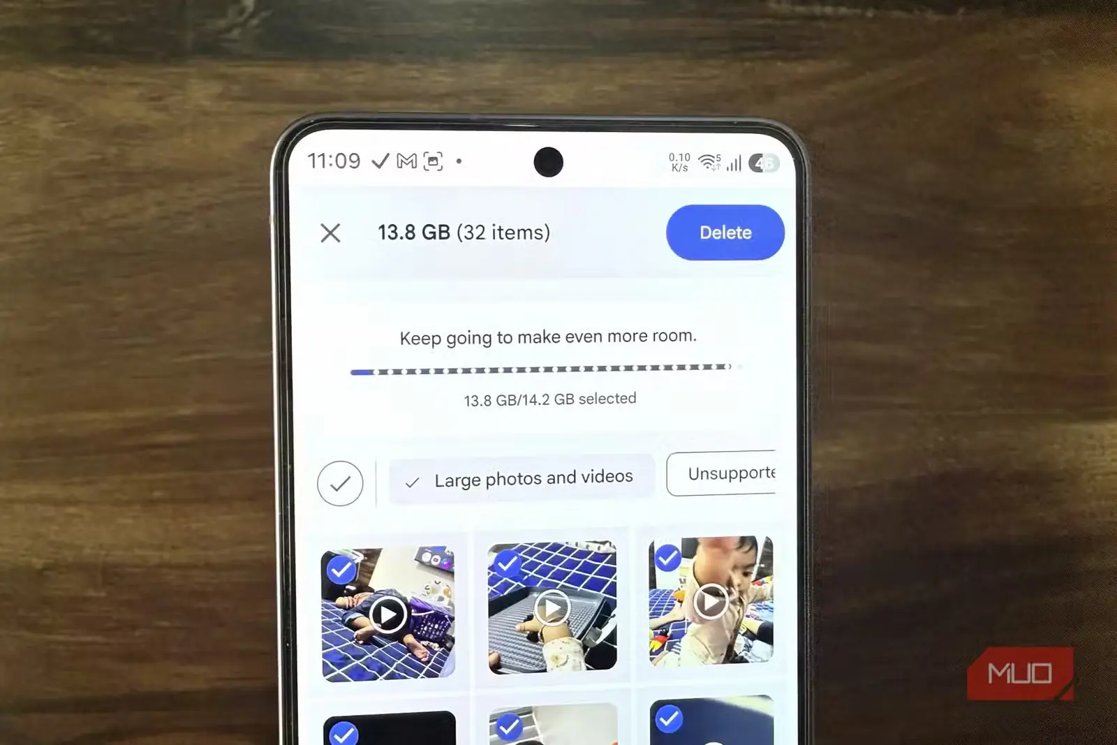 گوشی Android در حال نمایش منوی پاکسازی Google Photos