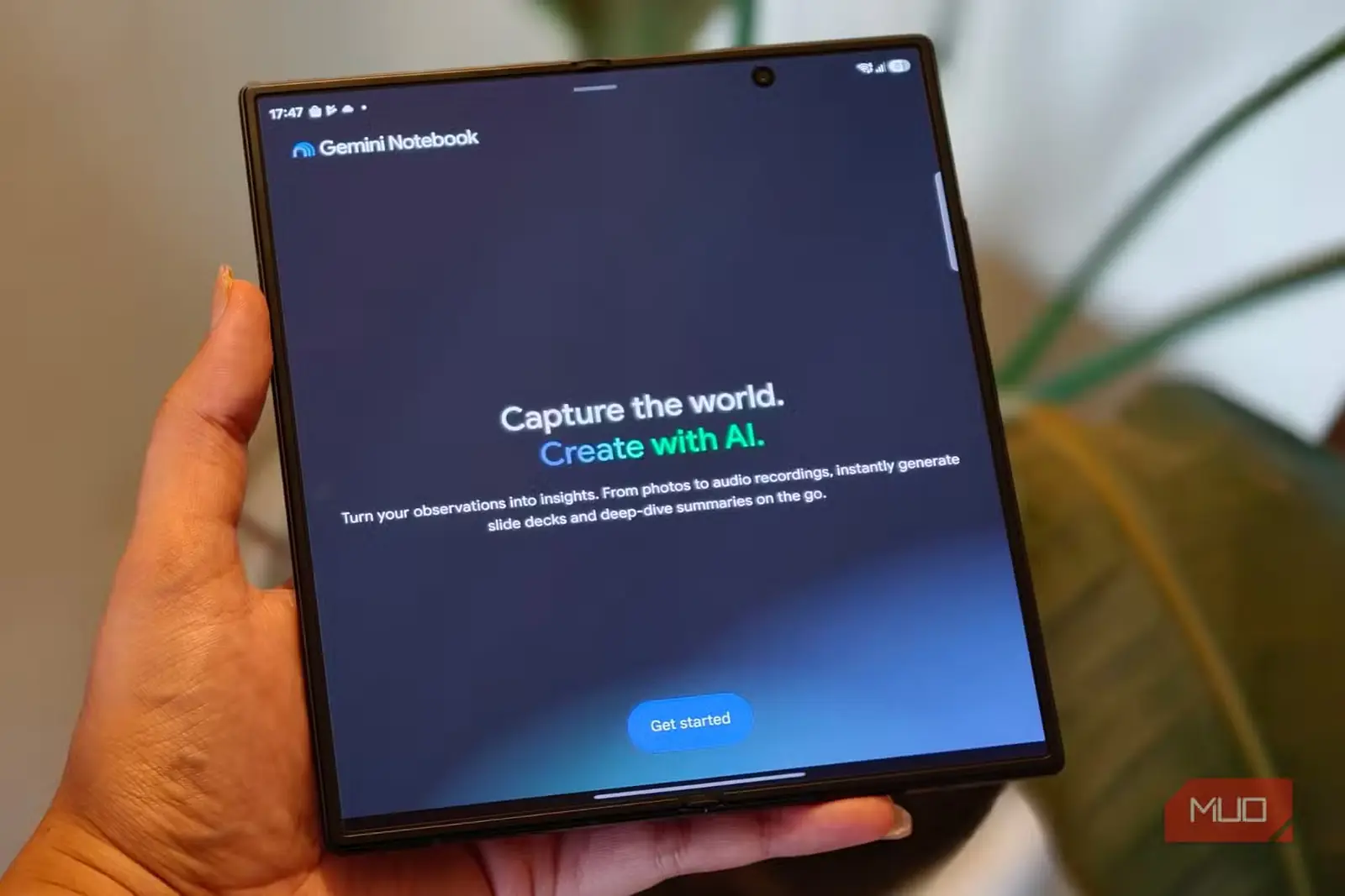 صفحه بازشده Gemini Notebook روی Samsung Galaxy Z Fold 8 Ultra