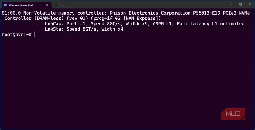 ترمینال Proxmox با نمایش اتصالهای پشتیبانیشده و برقرارشدهٔ PCIe در کنترلگر NVMe، هر دو با سرعت 8 GT/s و چهار خط ارتباطی