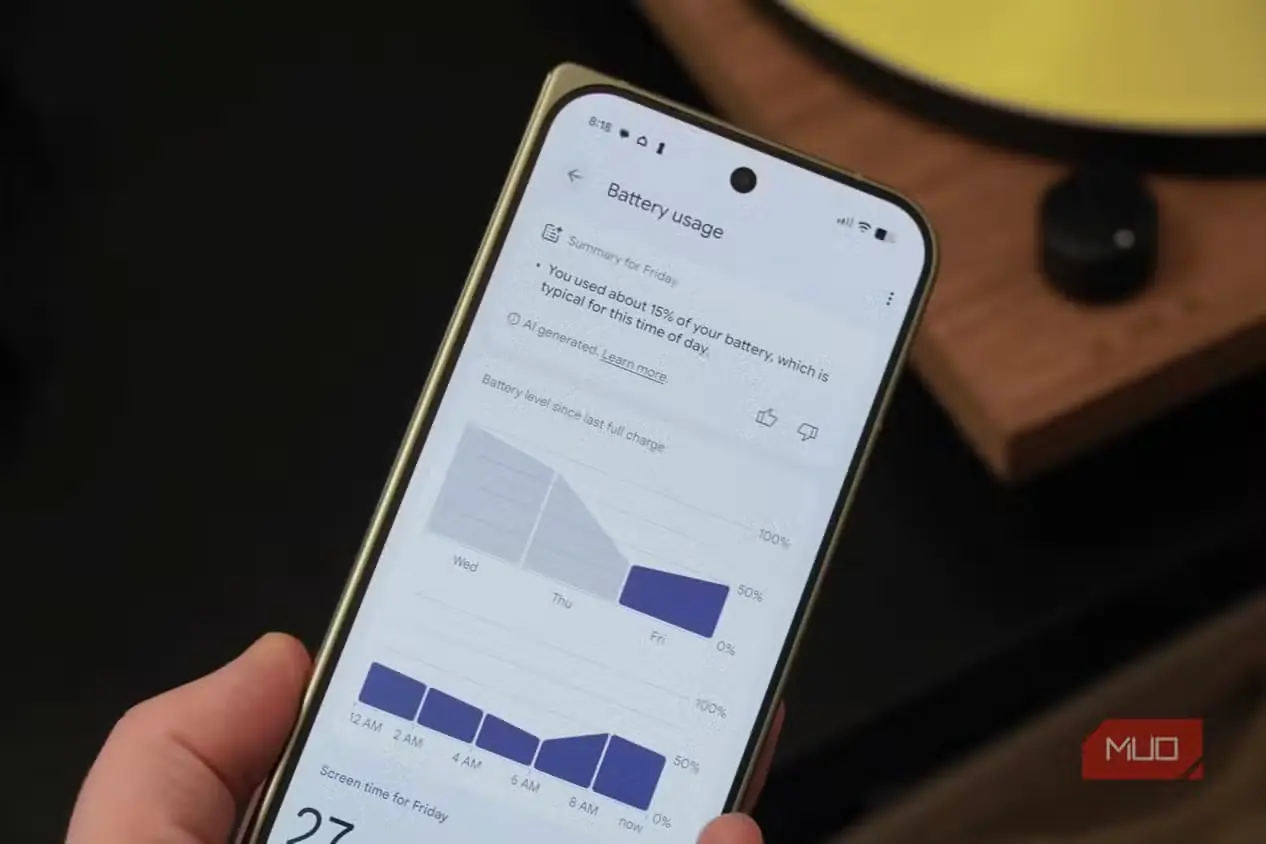 نمایش خلاصههای مصرف باتری Pixel روی گوشی Pixel 11 Pro Fold