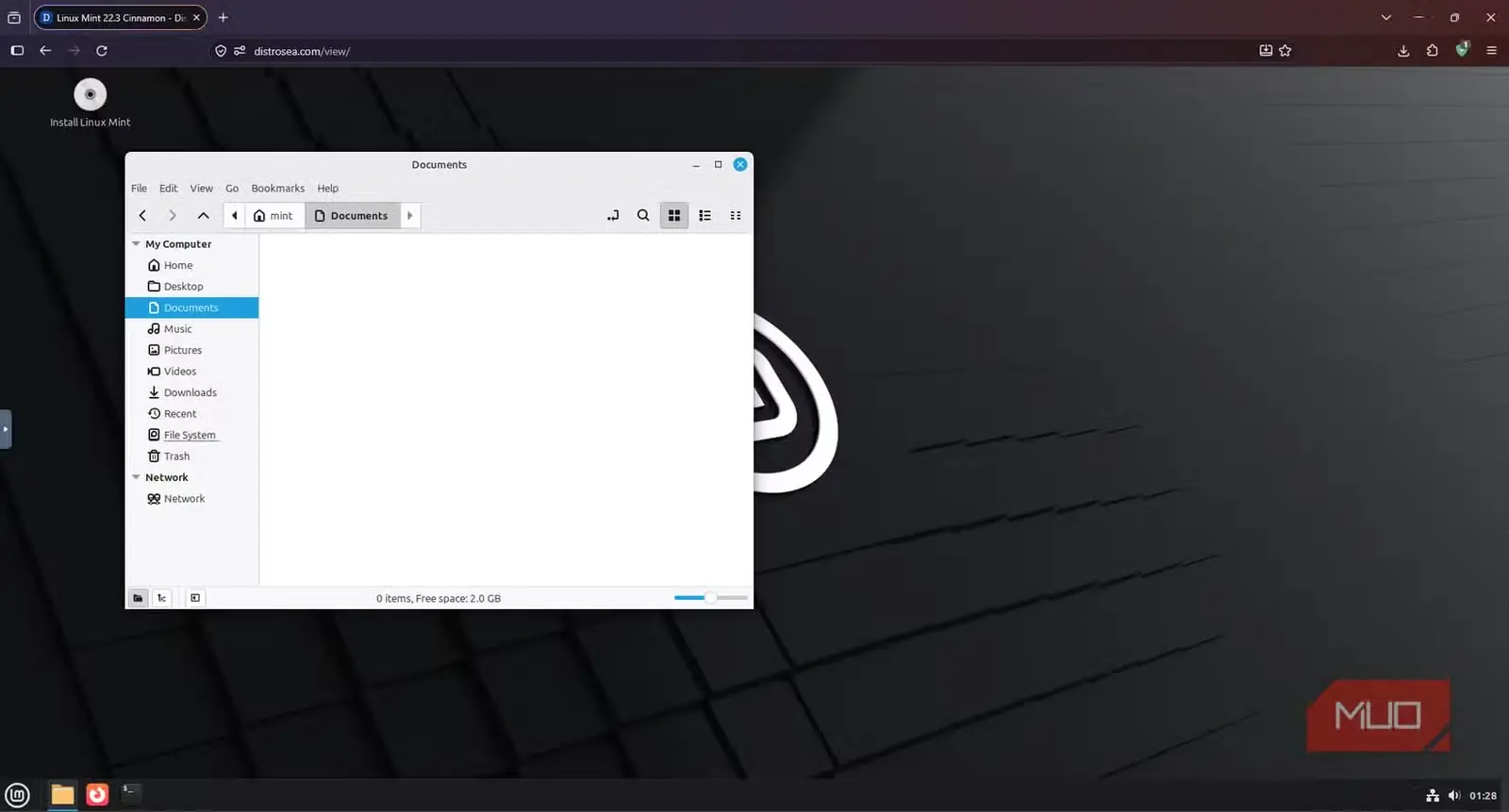 پوشهٔ خالی Documents در نشست تازهٔ Linux Mint در DistroSea