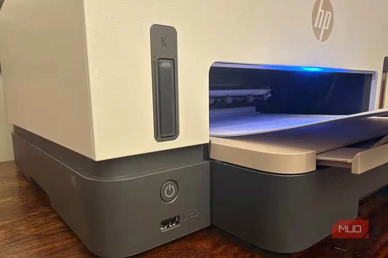 نمای کناری مخزن جوهر مشکی چاپگر HP Smart Tank 7603