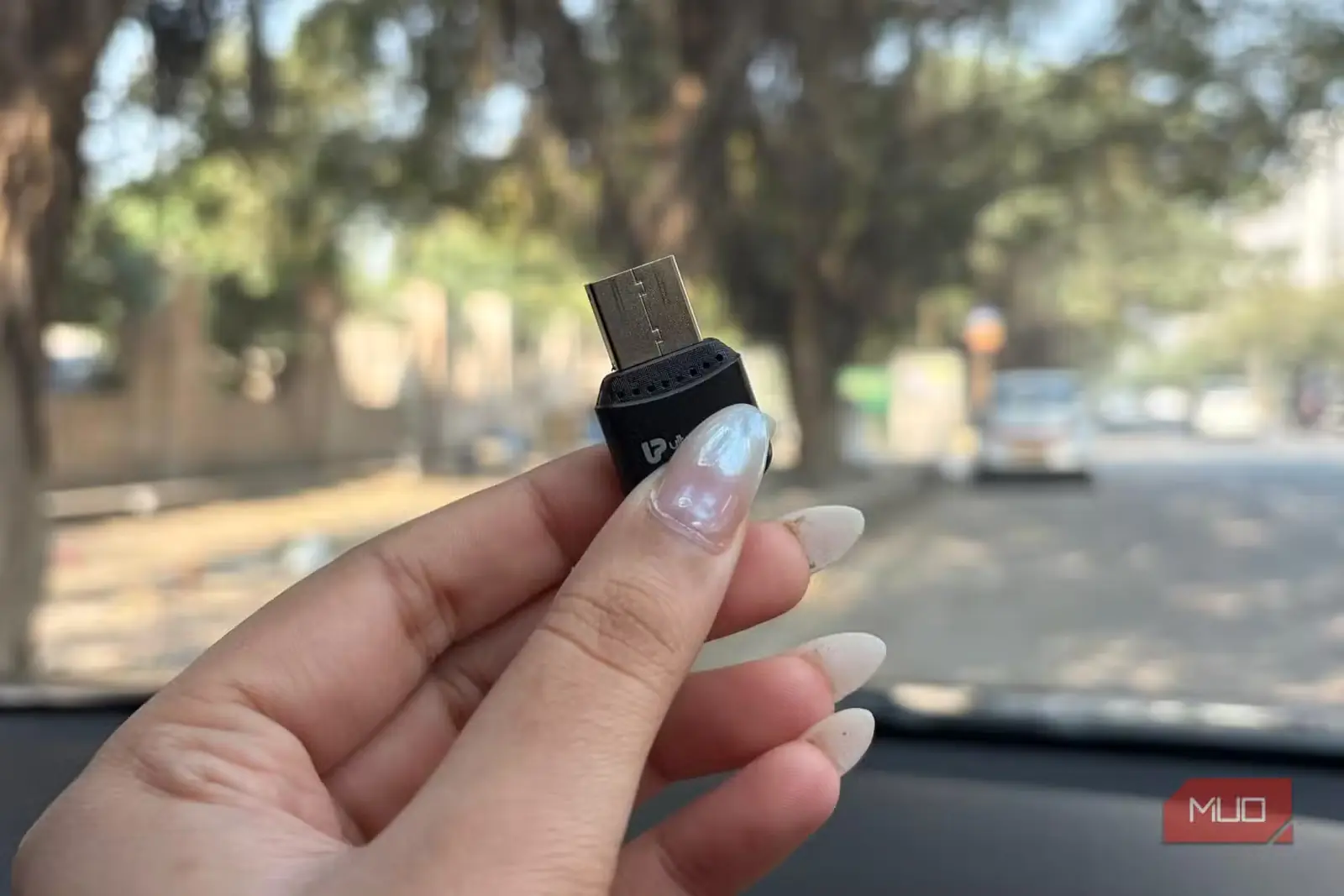 گیرنده Apple CarPlay برای اتصال بیسیم