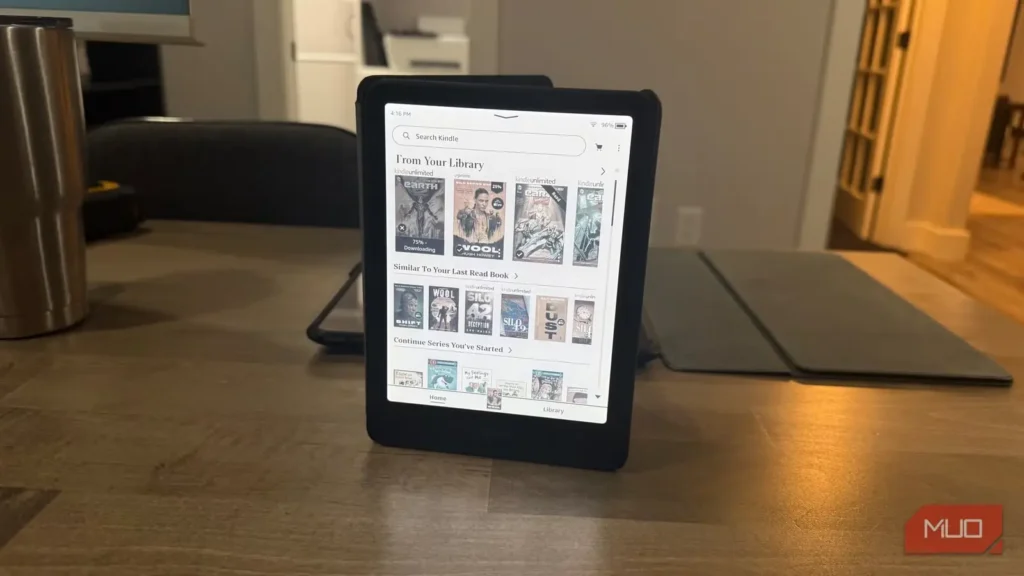 دستگاه Kindle با ظرفیت نگهداری 70,000 کتاب رایگان که بیشتر کاربران حتی یکی از آن‌ها را هم بارگیری نمی‌کنند