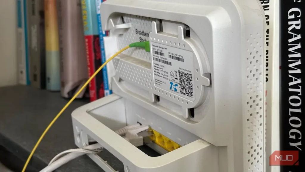 کاهش بی‌صدای سرعت Ethernet رایانه من به 100Mbps که در صفحه وضعیت آشکار شد