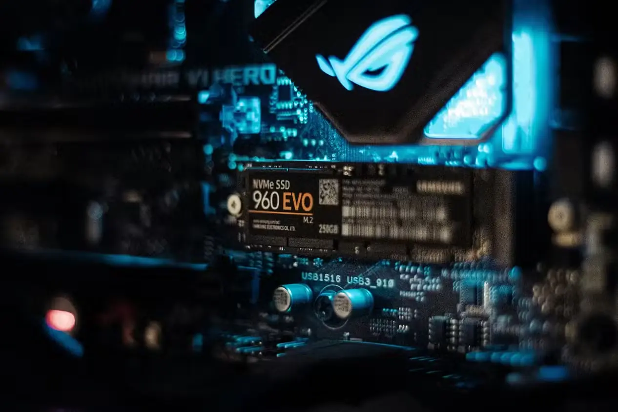 درایو SSD مدل 960 Evo NVMe روی مادربرد