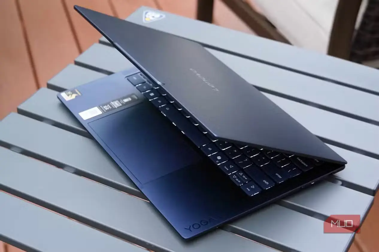 لپتاپ نیمهباز Lenovo Yoga Slim 7x