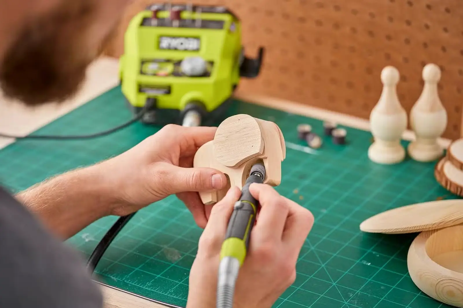 مجموعه ایستگاهی ابزار چرخشی Ryobi