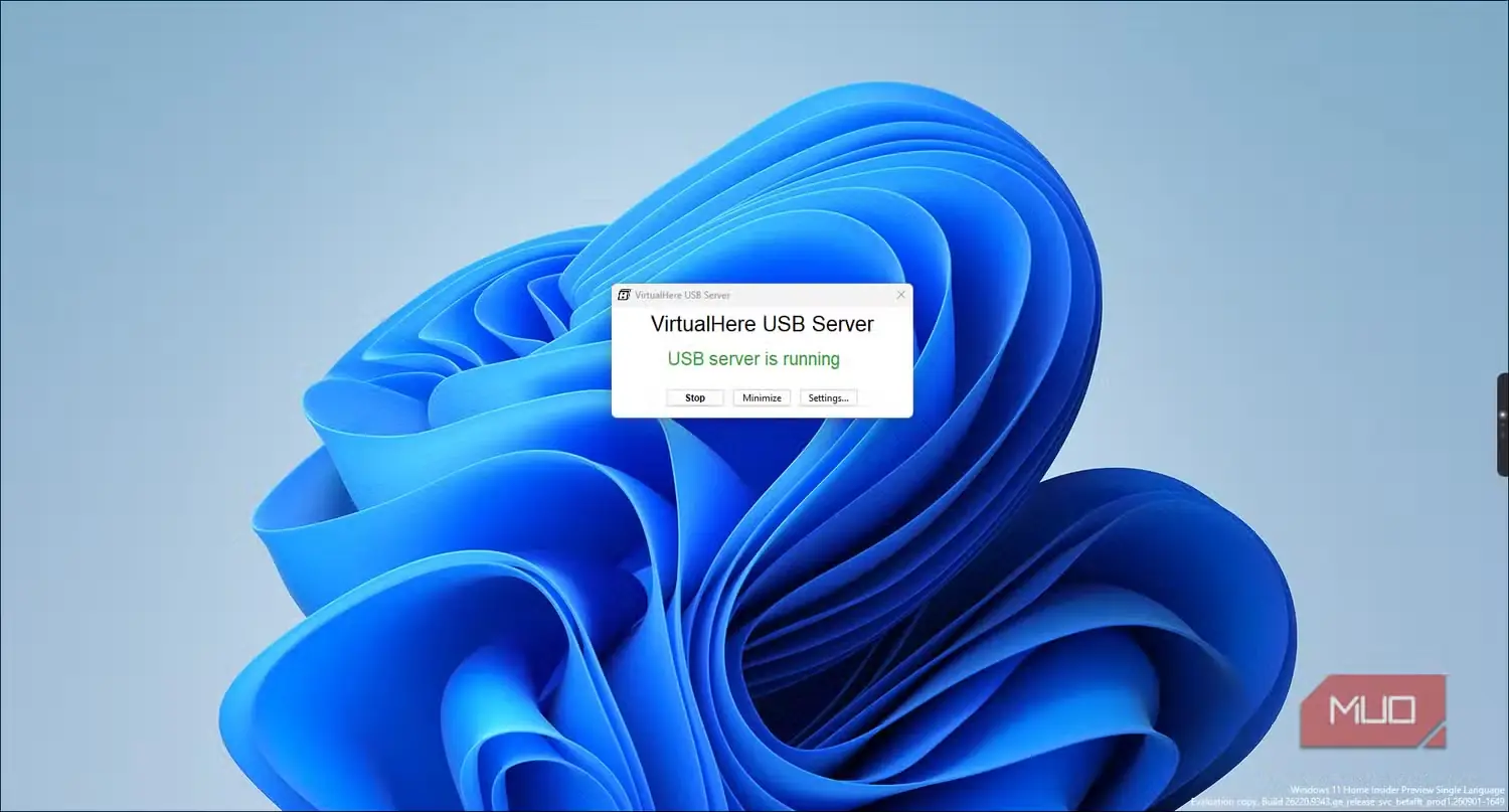 پنجره اجرای سرور USB برنامه VirtualHere روی میزکار Windows 11